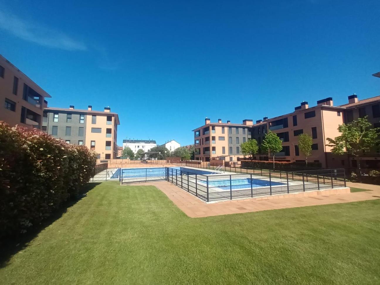 Camino Santiago Etxea Apartment Jaca Luaran gambar