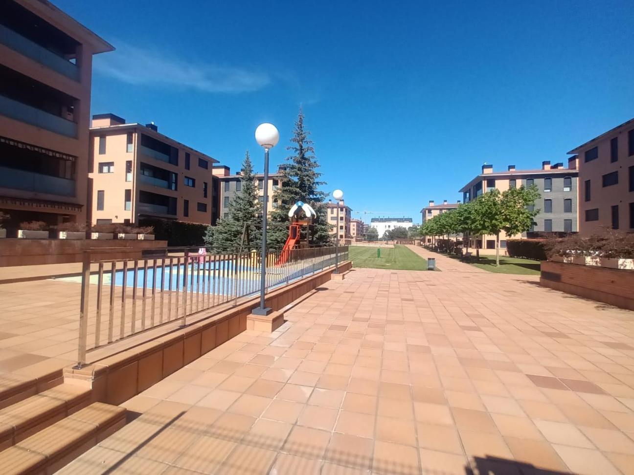 Camino Santiago Etxea Apartment Jaca Luaran gambar